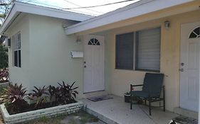 Cozy 1 Bedroom In Downtown Delray Beach